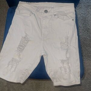 Girls white jeans 🇧🇲 Bermuda  ripped shorts